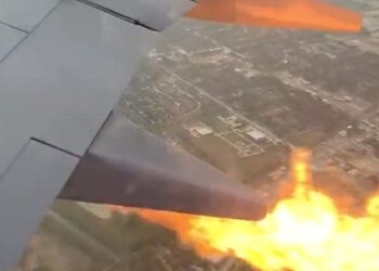 Terrifying Mid-Flight Engine Scare, Emergency Landing in Houston